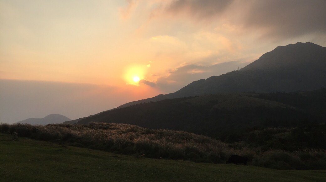 Sunset at yangming Shan