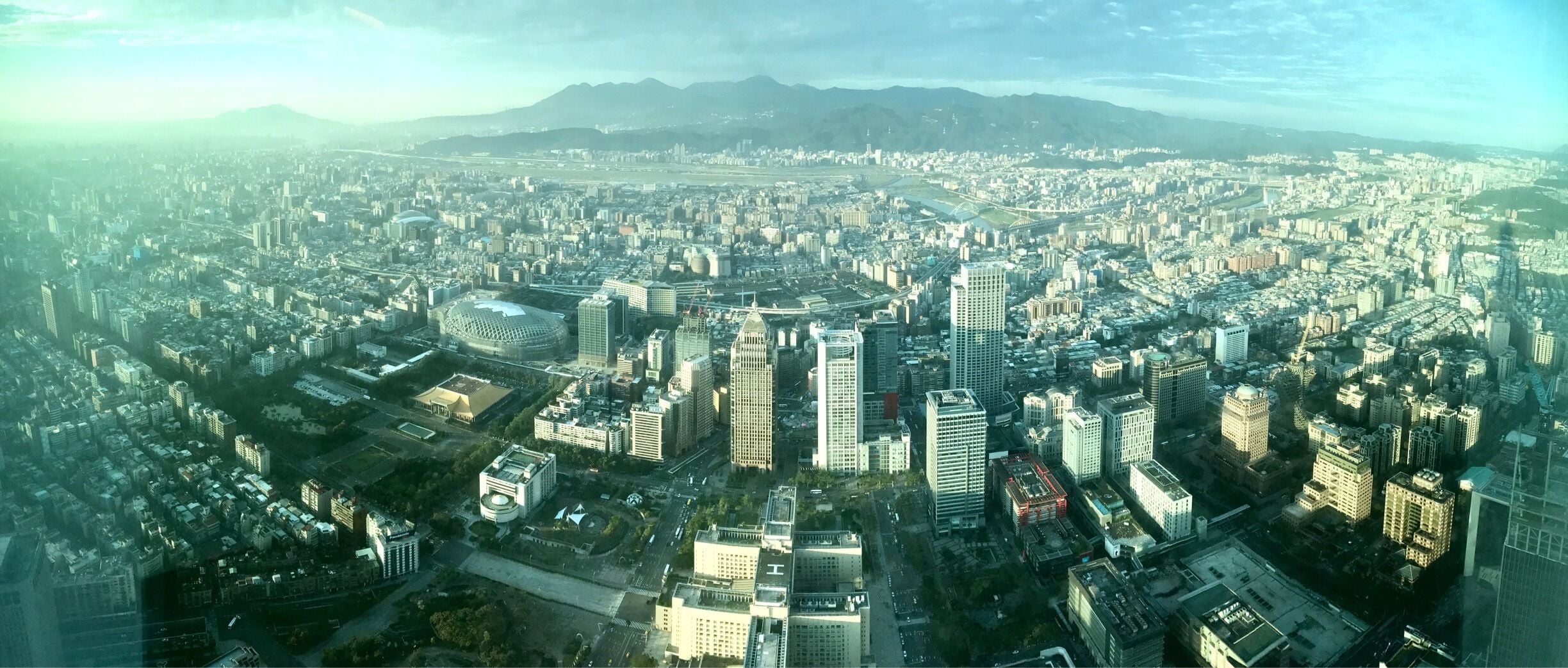 It's been 2 decades since I last visit this city. Totally surprised at how much it has grown and still growing! Awesome view from 89th floor of the city's tallest building! Worth every penny of the T$600!
