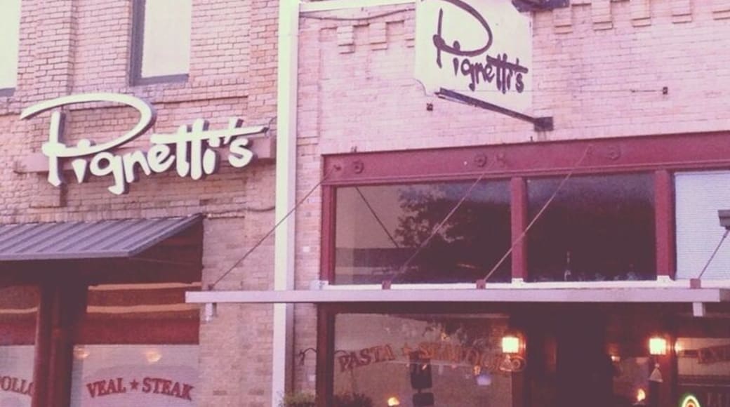 Awesome Italian food, great service and amazing atmosphere!