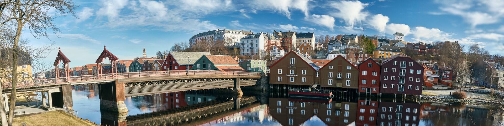 The docks of Trondheim, buildings and river
