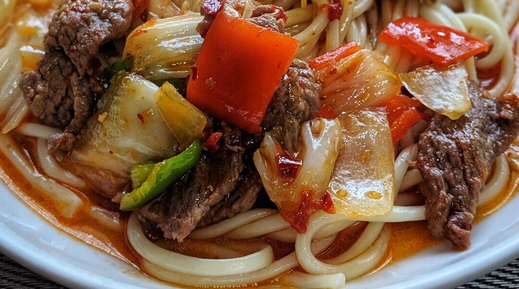 In the Uyghur neighborhoods in Almaty, you can find this traditional called Lagman (лагман). It consists of handmade noodles and a sauce with meat and vegetables with just a small kick from the chilis. It's a must try here in Kazakhstan!
#food #culture #traditional #centralasia #eat