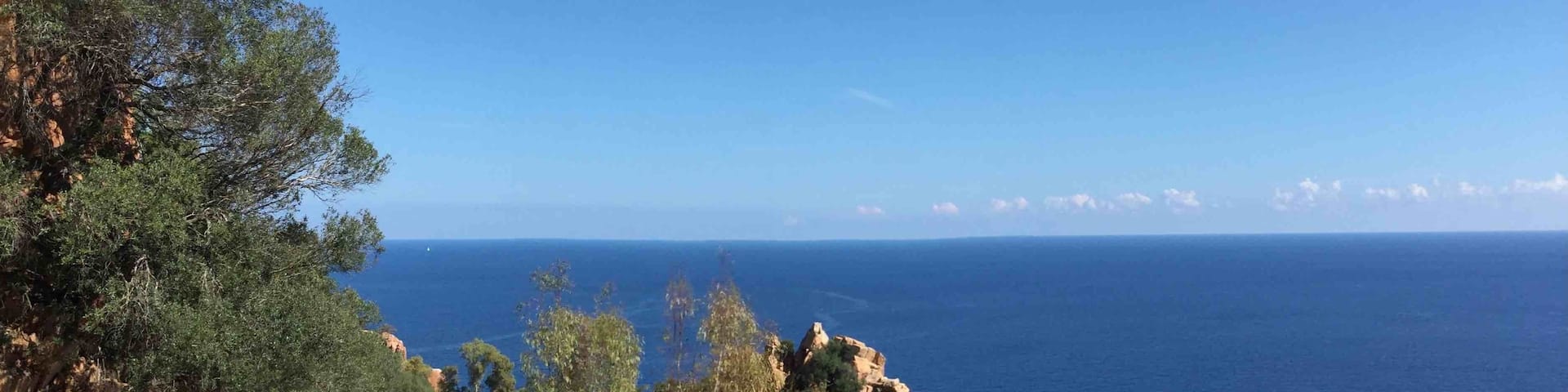 Seemingly the road to nowhere but it was a wonderful place.