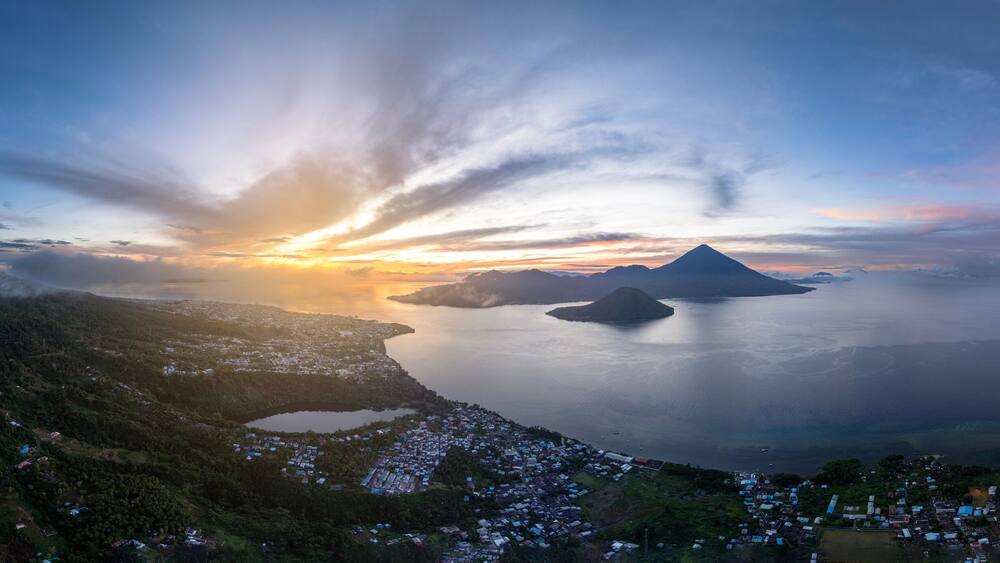 defaultstunning Ternate, Maitara and Tidore Island from bird eye view at sunset. These islands is called the land of spices in the past because western people searching for spices until Moluccas.