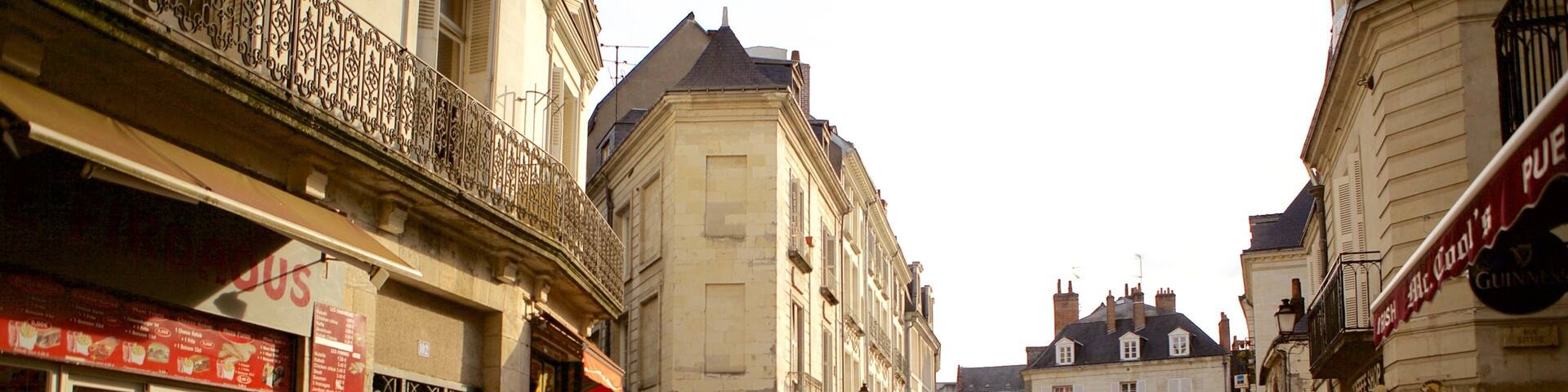 Tours showing heritage architecture, a city and street scenes
