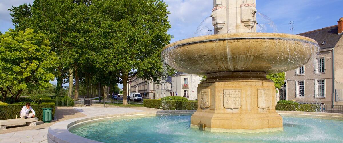 Tours showing a fountain