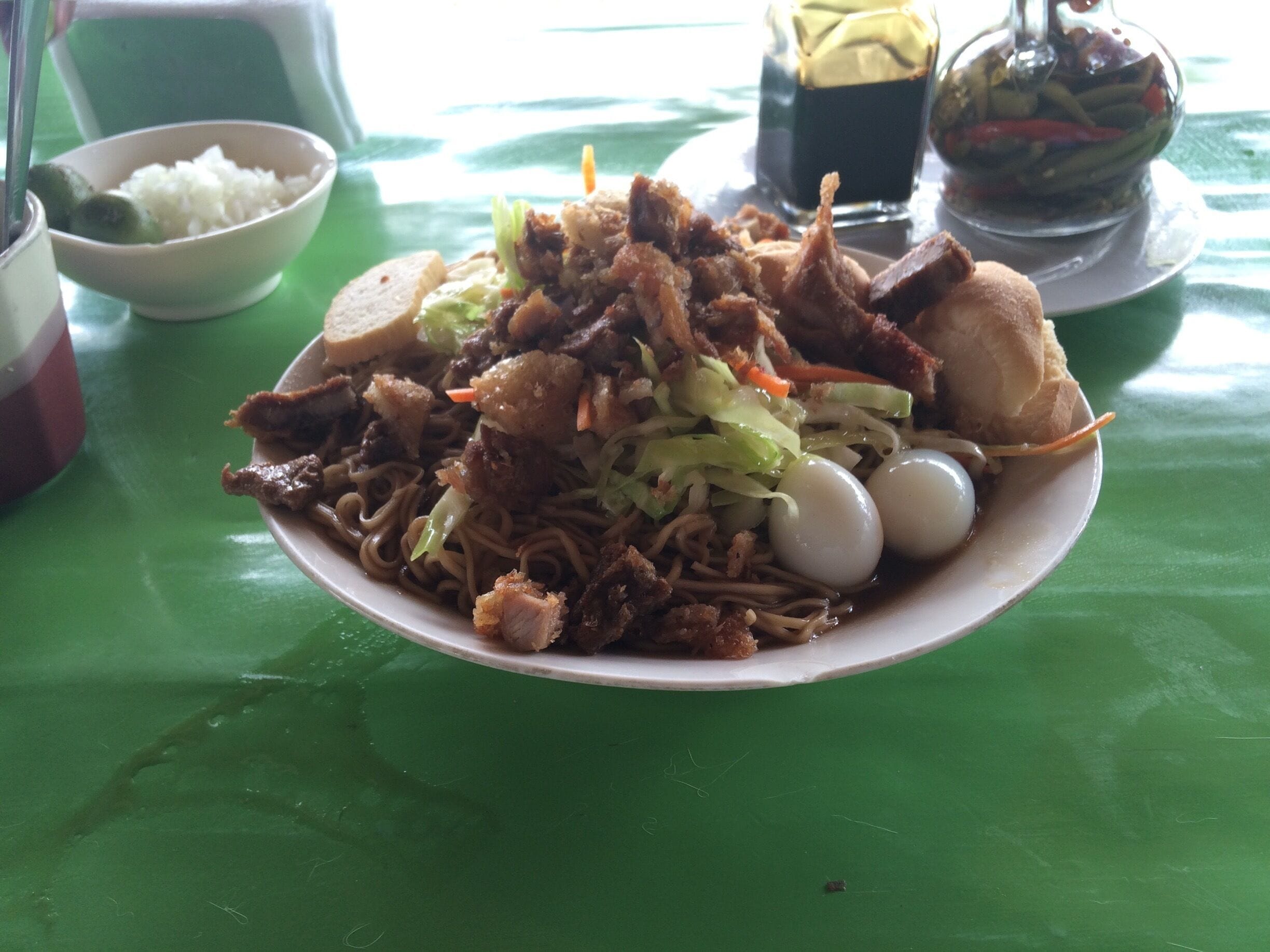 Once your in Tuguegarao City, Cagayan Valley you can't help but notice the numerous panciterias offering this famous Pancit Cabagan. A must try for every visitor😅