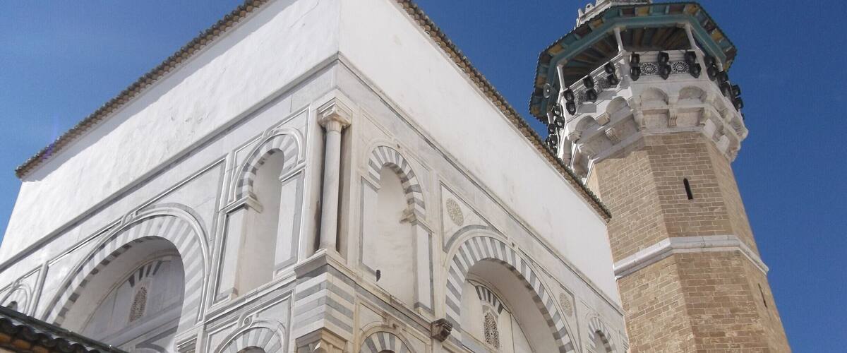 مسجد حموده باشا .. تحفة معمارية بالقرب من جامعة الزيتونة العريقة