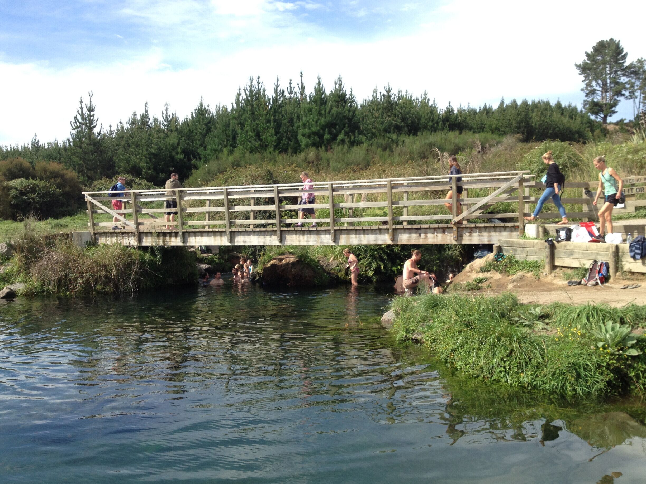 where hot springs meet the Waikato River, Taupo, NZ 24/3/17 a great place for bathing!
