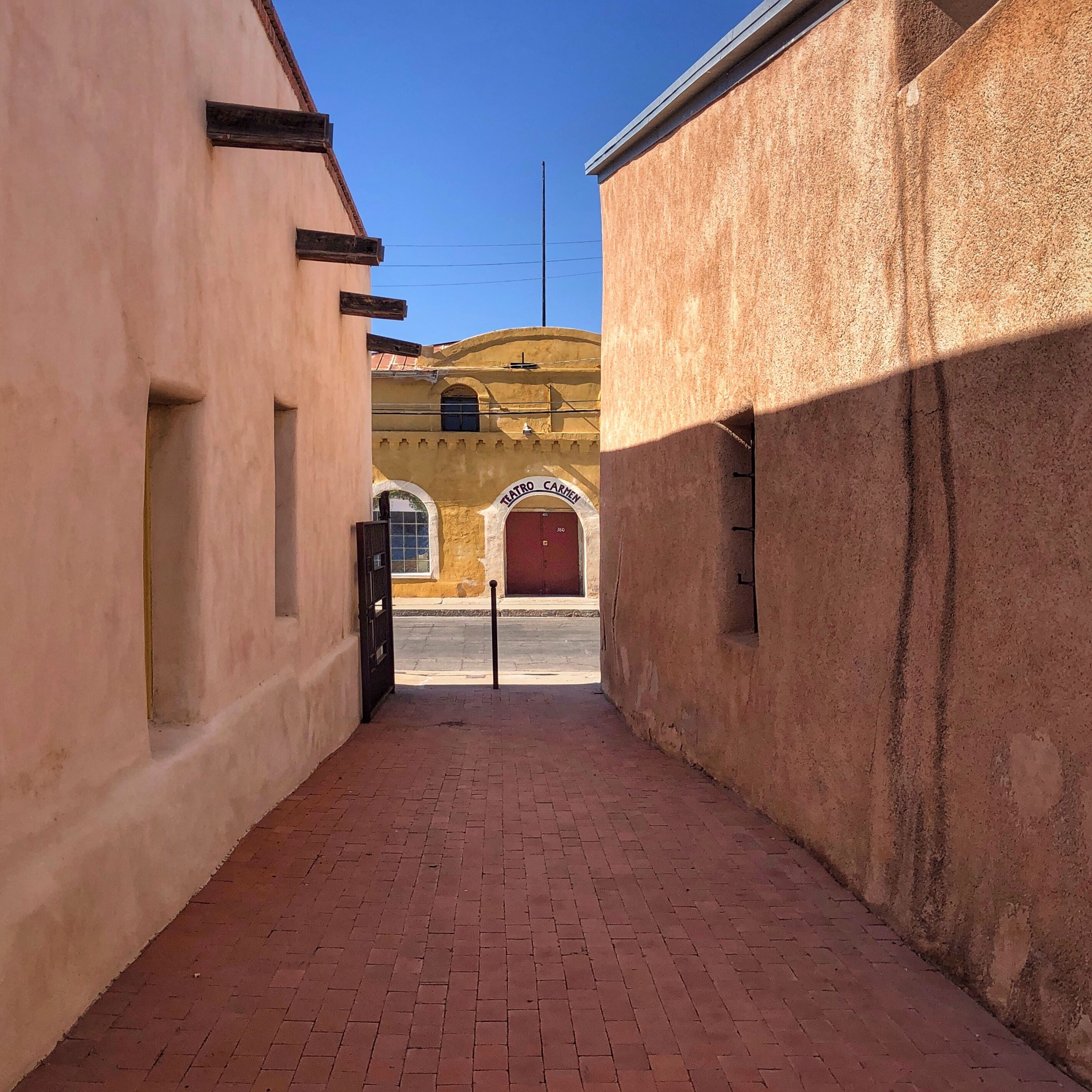#trovember — The quiet streets just south of Tucson’s downtown are still home to this desert city’s adobe soul. The Barrio Viejo is full of 19th-century Sonoran buildings, perfect for quiet architectural wandering...