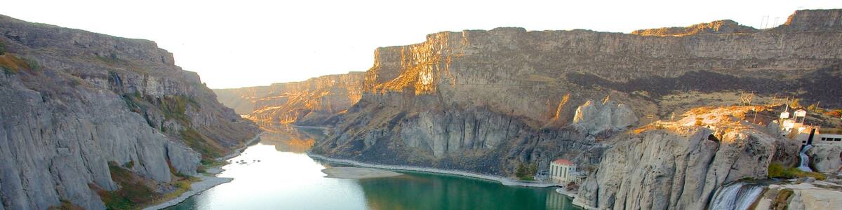 Twin Falls showing a gorge or canyon, a river or creek and a waterfall