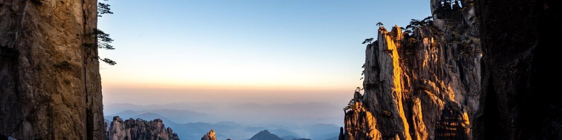 Sunrise黄山日出 II Huangshan-China🇨🇳