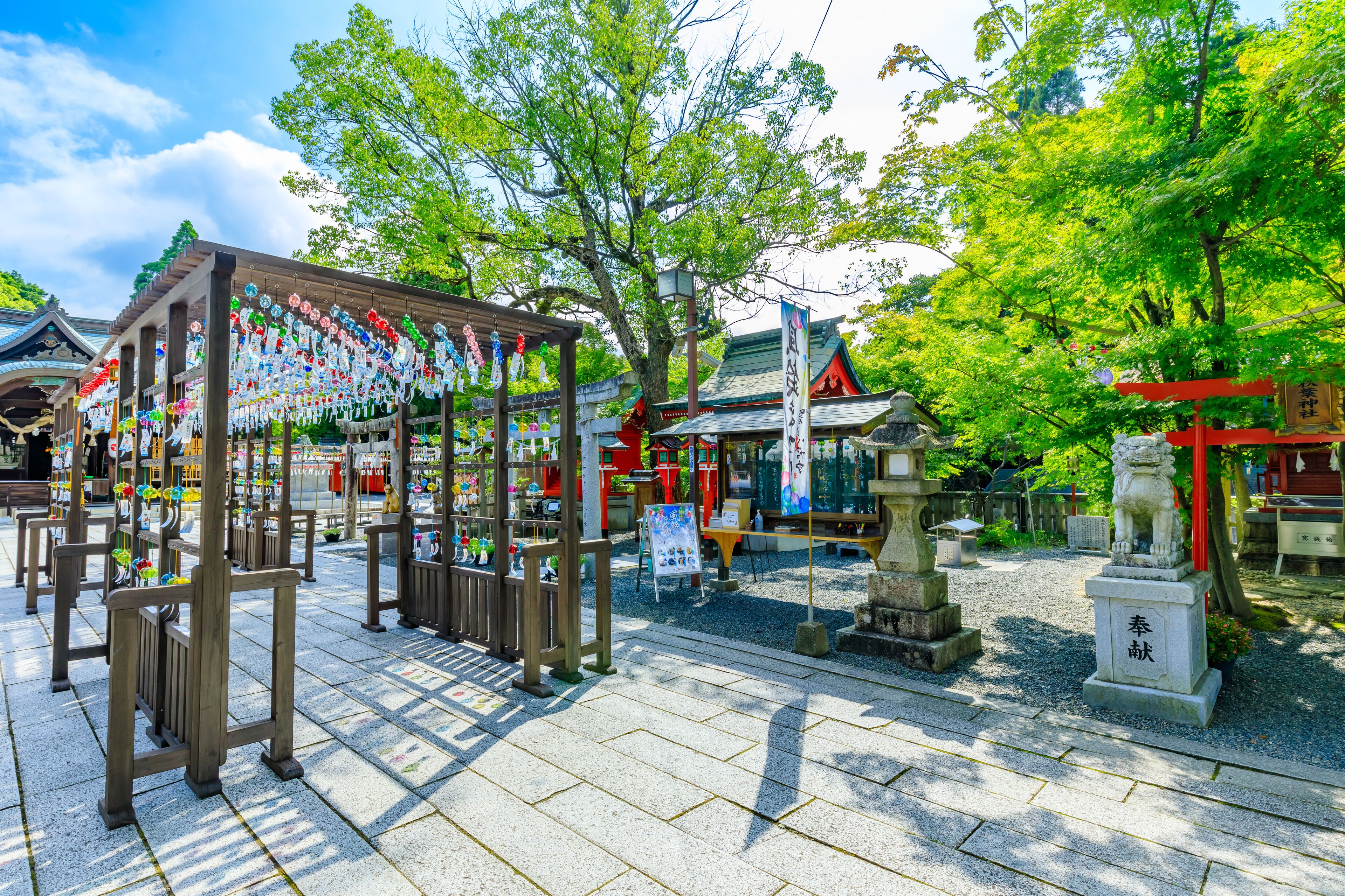 夏の琴崎八幡宮　風鈴祭り　山口県宇部市　Kotozaki Hachimangu Shrine in summer. wind chime festival. Yamaguchi Pref, Ube City.