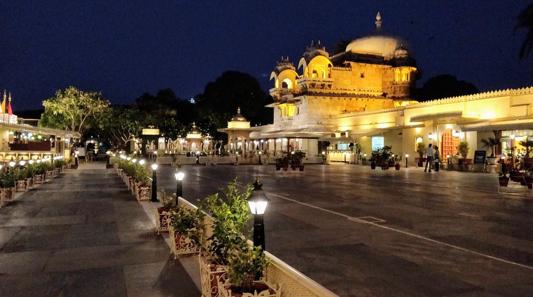 This floating palace on lake Pichola is all things beautiful and surreal.