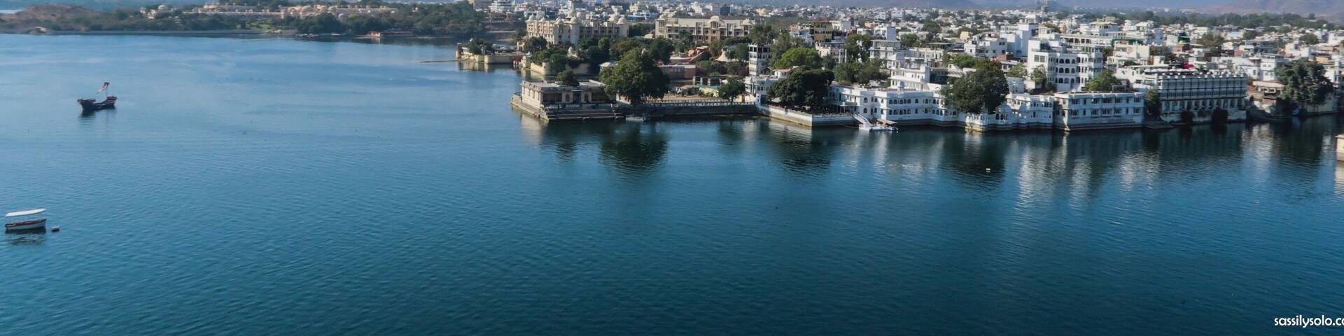 The calming frames… 🖼 📸
#udaipur #rajasthan #india #travel #solotravel #sassilysolo #canonshots #TroverRT