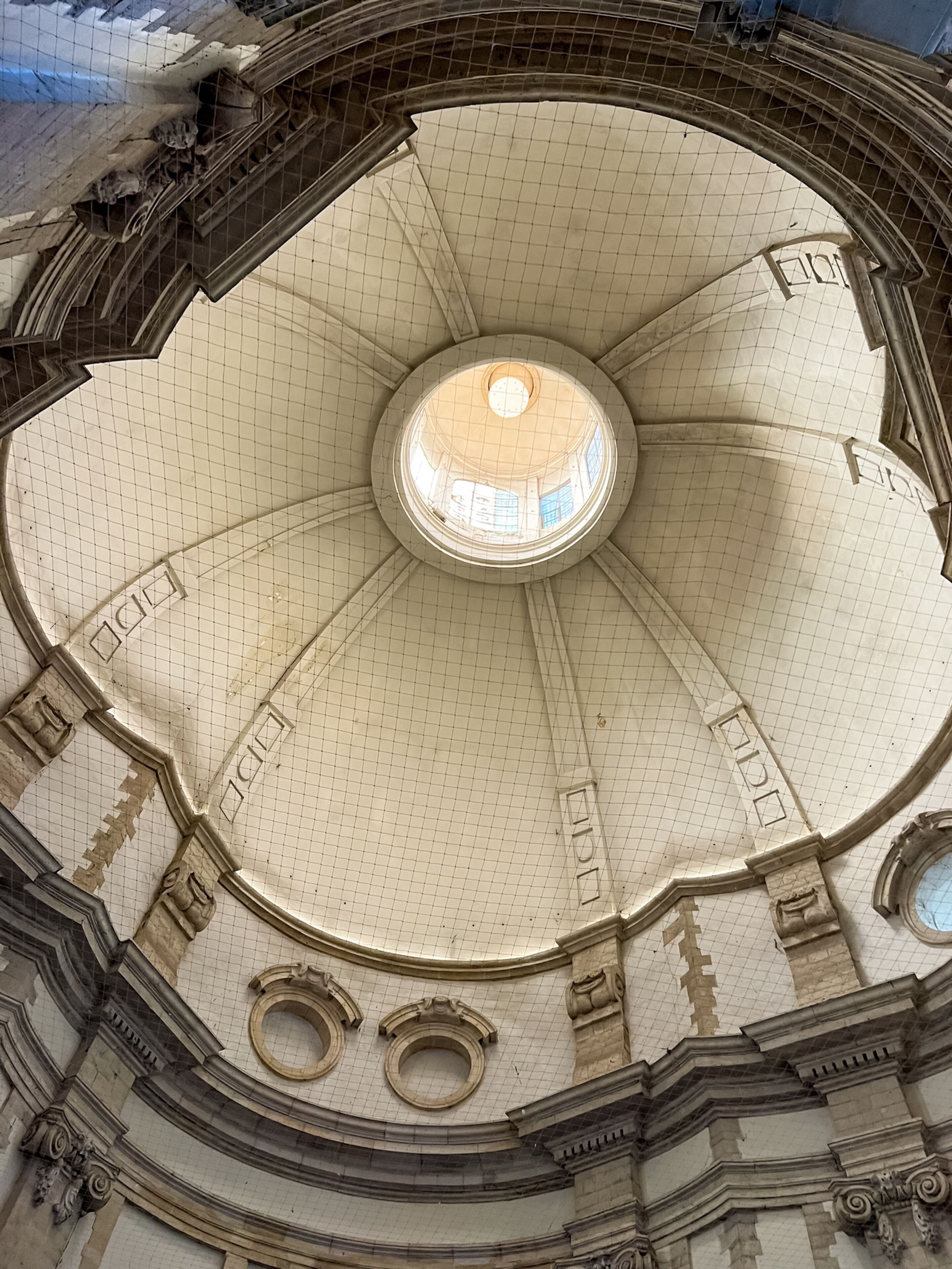 Church of Saint Joseph, Waterloo, inside view