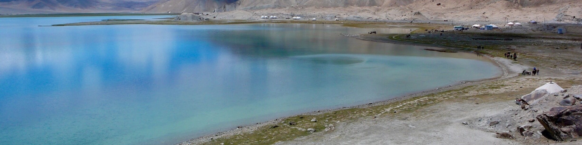 This part of the journey is from Kashi towards Pakistan southwest bound. Lots of snow peaked mountains and lakes. Very scenic. An unexplored part of China mostly as it is nearly to Tajikistan and Pakistan rather than major cities in China.
#ontheroad
