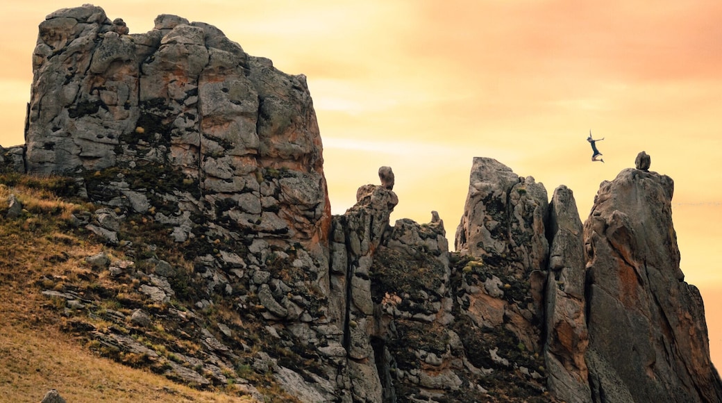 The fortress of stone giants.
I wish I could pin it on a map.
All I have is its Russian name.
Сувинская Саксония.
I’m not the content creator that you’ll find doing city tours, or giving my 2 cents on Rosé.
I need to go out of my way, and out of my comfort zone to find the travel experiences that excite. Someone recently told me “Mike, where my experience ends, your experience begins”. Maybe I’m chasing the dragon; always hunting for the next thrill.
I think I’m quite happy with a life like that 🐉
#Russia #Travel #sunset