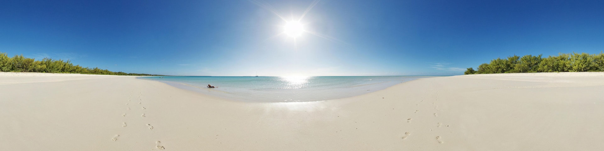 Ouvea Paradis Beach Footprints, Ouvea, New Caledonia