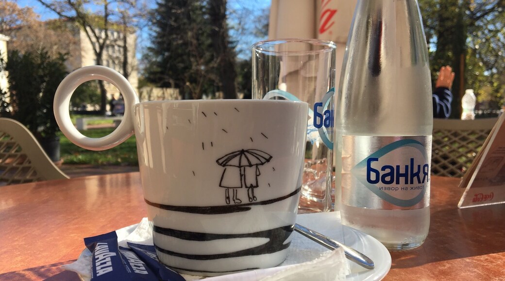 Rain in a sunny day! Me and you !#coffee water a good combination!
#coffee
#coffeearoundtheworld