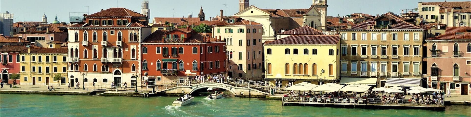 Another #Photo I couldn't resist taking as we sailed by at #Squero di San Trovaso #Venice #Italy
#Mediterranean
#LifeatExpedia
#Blue
#Architecture
#Colorful
#Waterlust