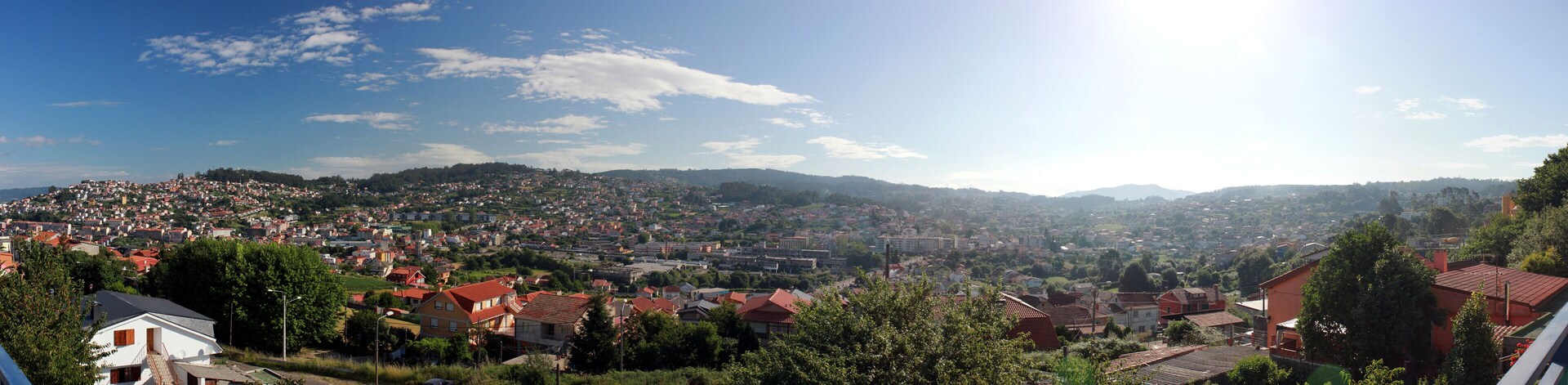 Panorama of Vigo (Galicia, Spain) from the Carreteira Vella de Madrid. The old factory of Santa Clara (belonging to the Álvarez Enterprises Group) can be seen in the image.