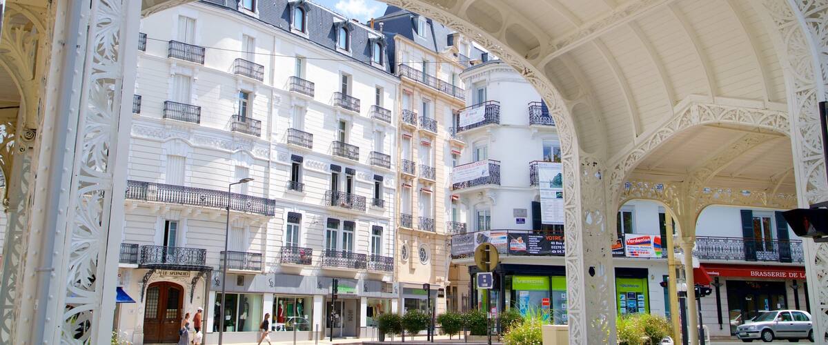 Vichy mostrando una ciudad