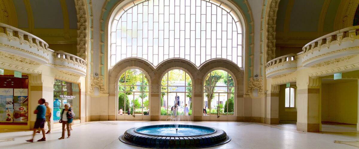 Vichy mettant en vedette fontaine et vues intérieures