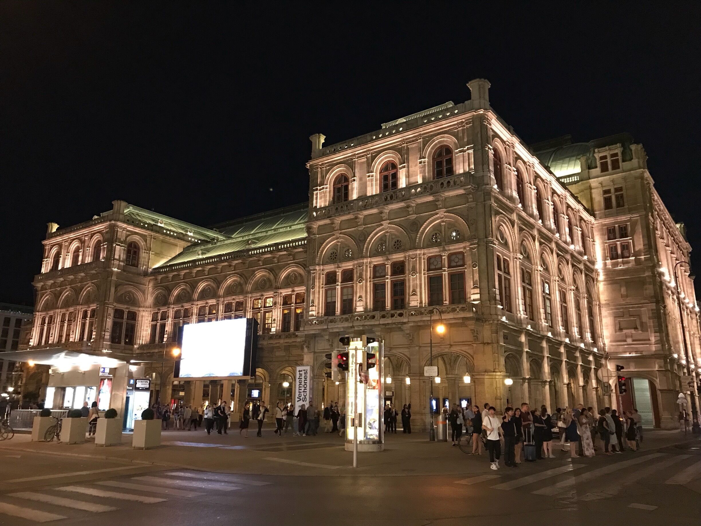 Amazing vibe at night around the Vienna Opera House
