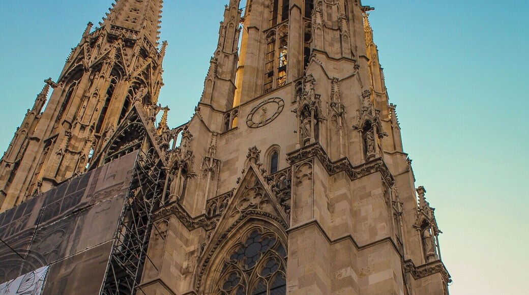 Taken from the top of a city tour bus. If only that scaffolding wasn't there!