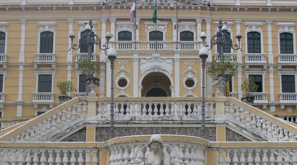 Ancieta Palace where the Apostle is meant to be buried , but it was closed when we visited.
#TroveOnTuesday