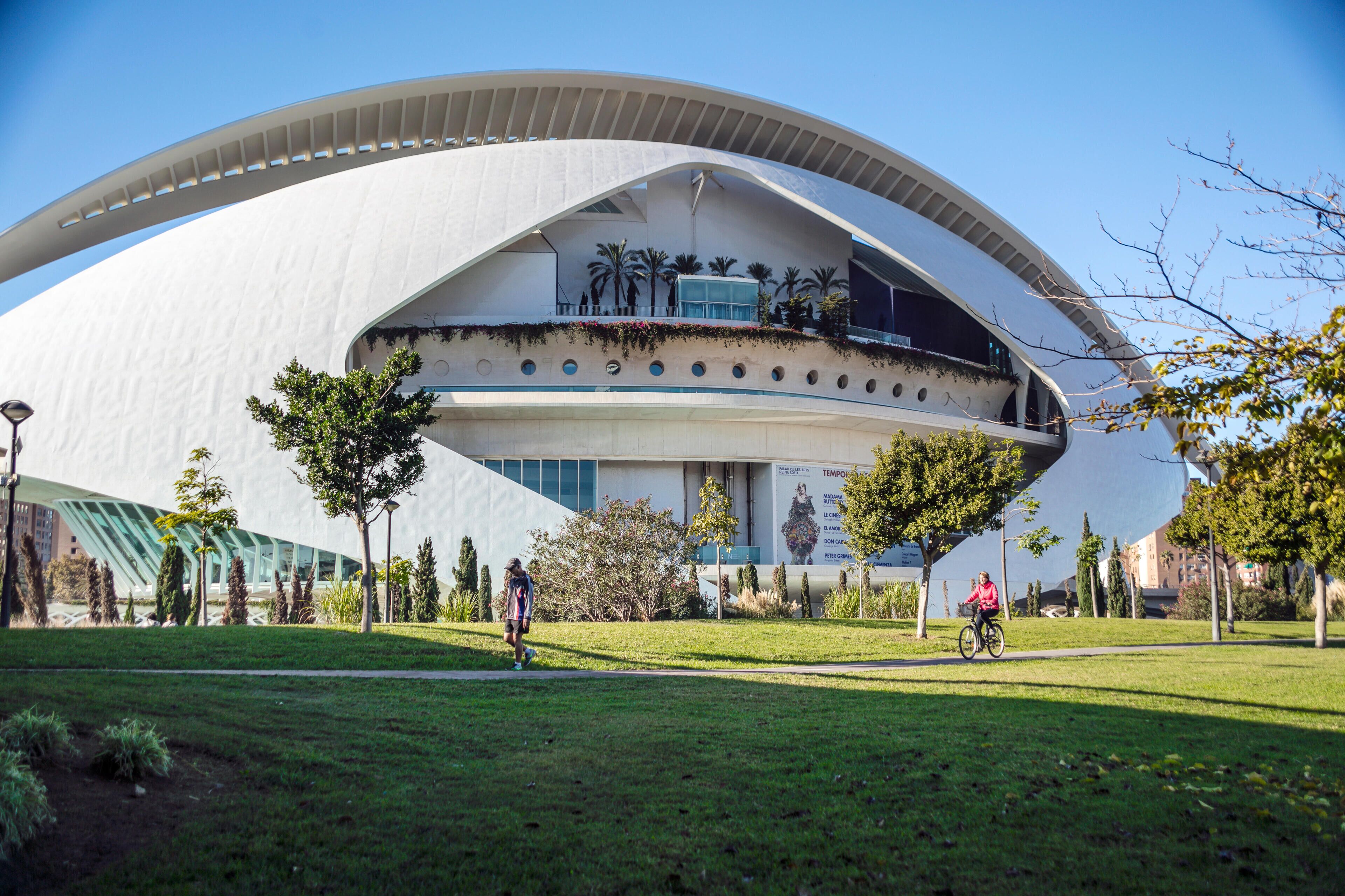 KK0EHT Opera House (El Palau de les Arts Reina Sofia), City of Arts and Science, Valencia, Spain