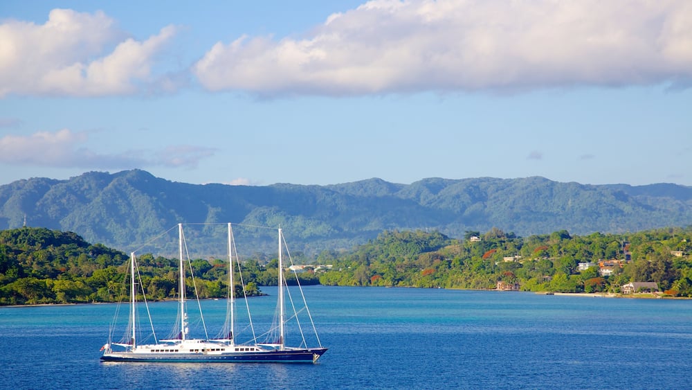 Port Vila featuring a coastal town, boating and general coastal views