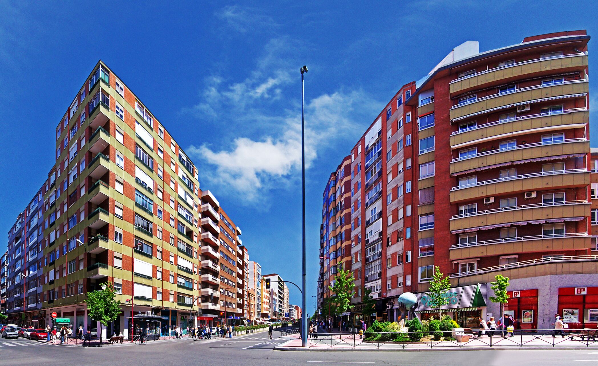Avenida Palencia (Valladolid) Pano/HDR