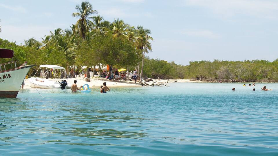 Locals enjoying their white sandy beaches and dreamy turquoise water. #blue