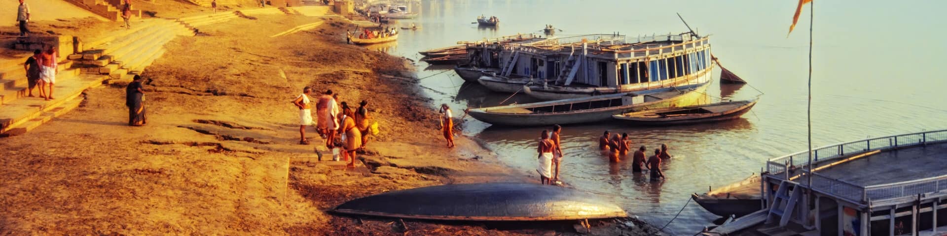 The banks of the River Ganges at dawn, Varanasi, Uttar Pradesh, India