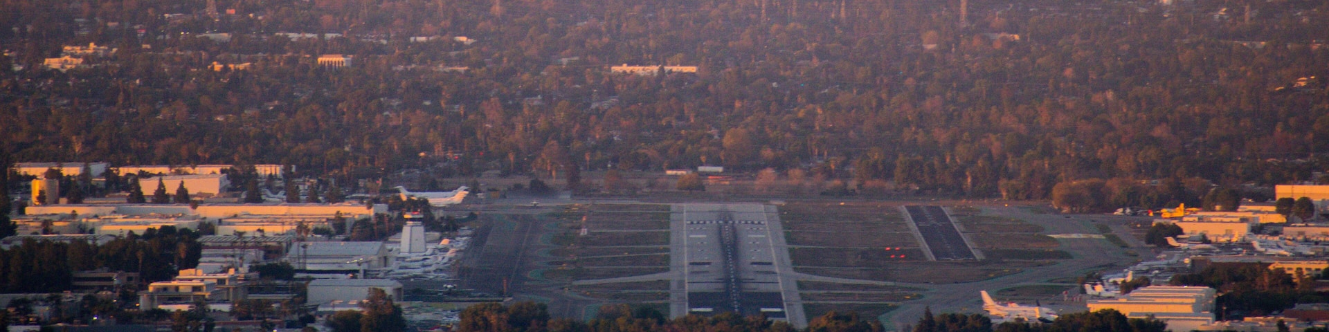 San Fernando Valley, Van Nuys Airport.