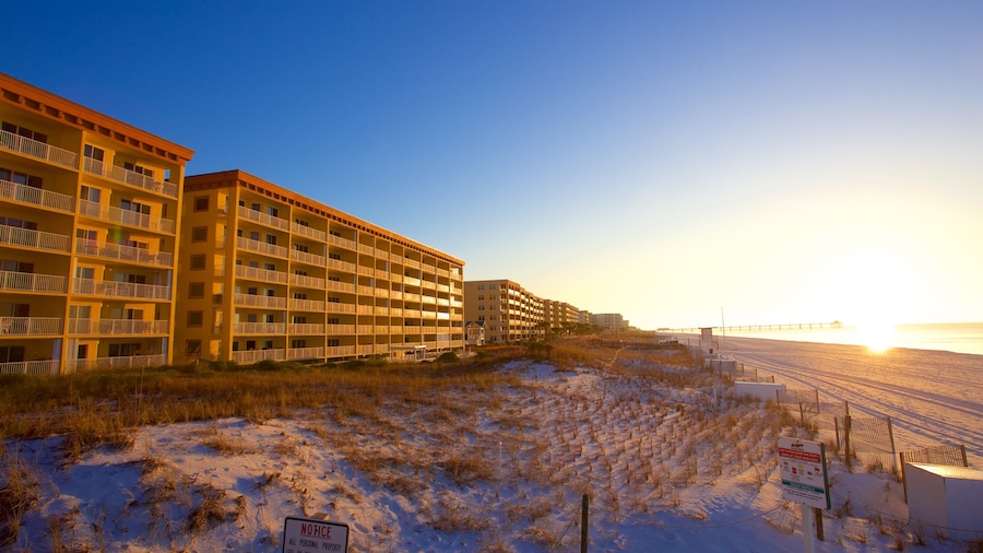 Fort Walton Beach caratteristiche di hotel, spiaggia e tramonto