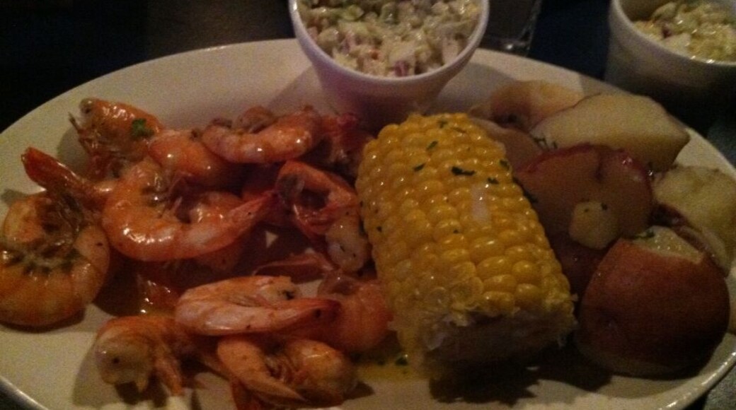 Makes for a pretty plate, however the service was horrible.