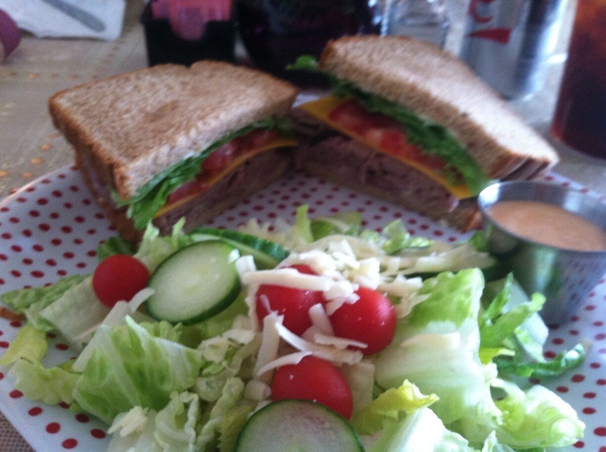 Red clover. Cafe and antique shop in one