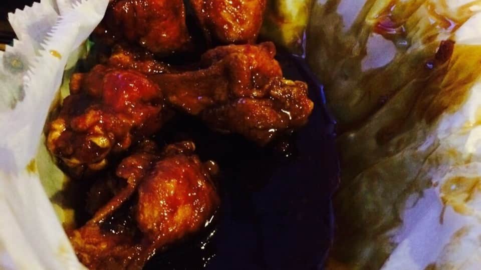 Teriyaki wings at buffalos reef