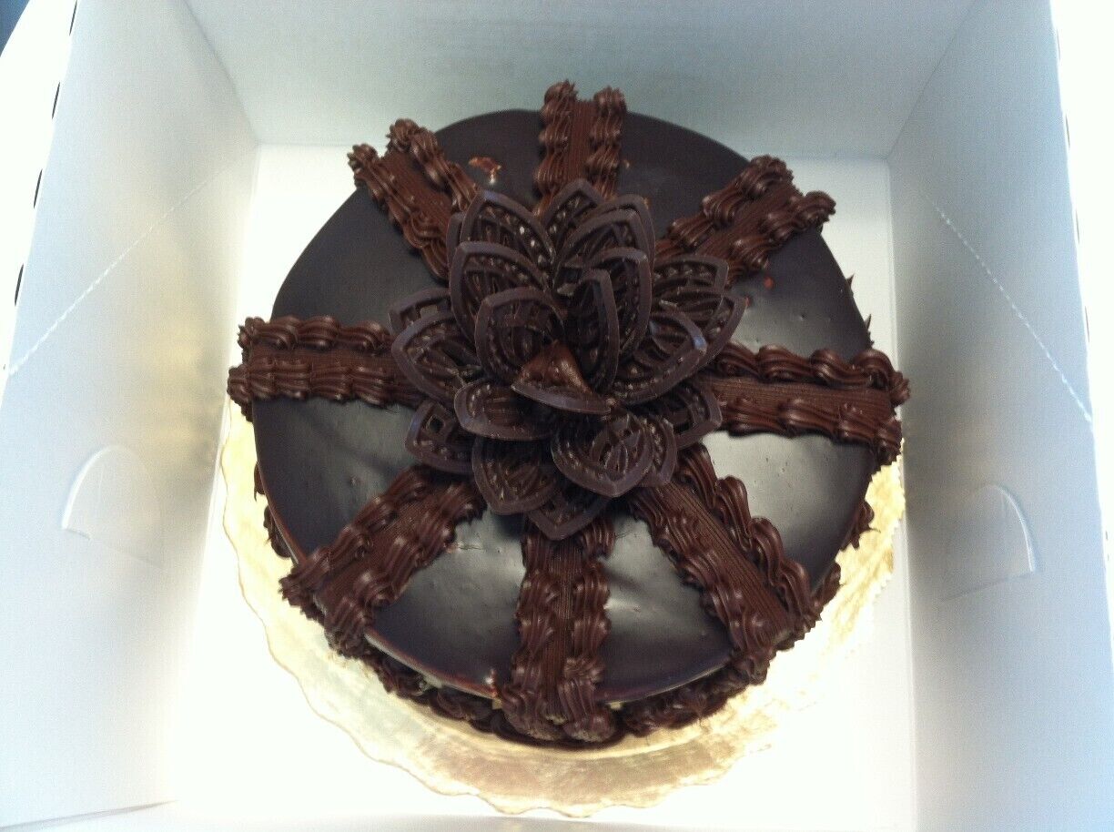 Chocolate ganache cake