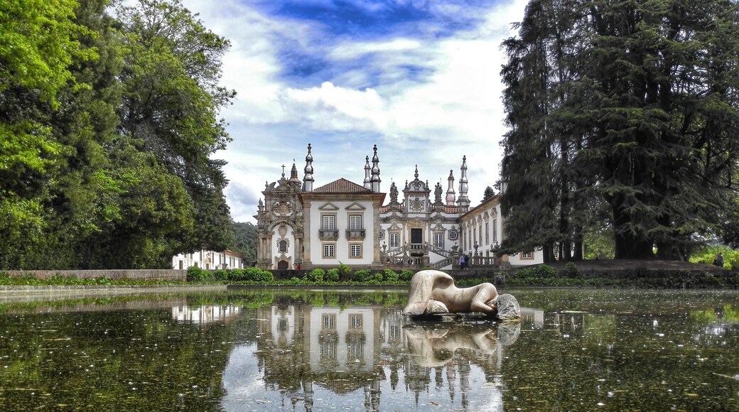 The Mateus Palace (Portuguese: Mateus Palace, Solar Matthew or Matthew's House) is a palace located in the civil parish of Mateus, municipality of Vila Real, Portugal. Architect Nicholas Nasoniwas Involved in the project for the construction of the palace, Which redbourn place in the 18th century.