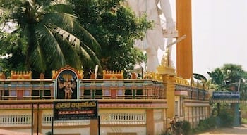 I was somewhere near Visakhapatnam when I took this photo.