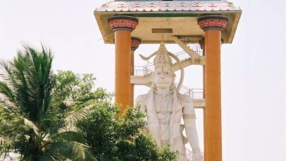 I was somewhere near Visakhapatnam when I took this photo.