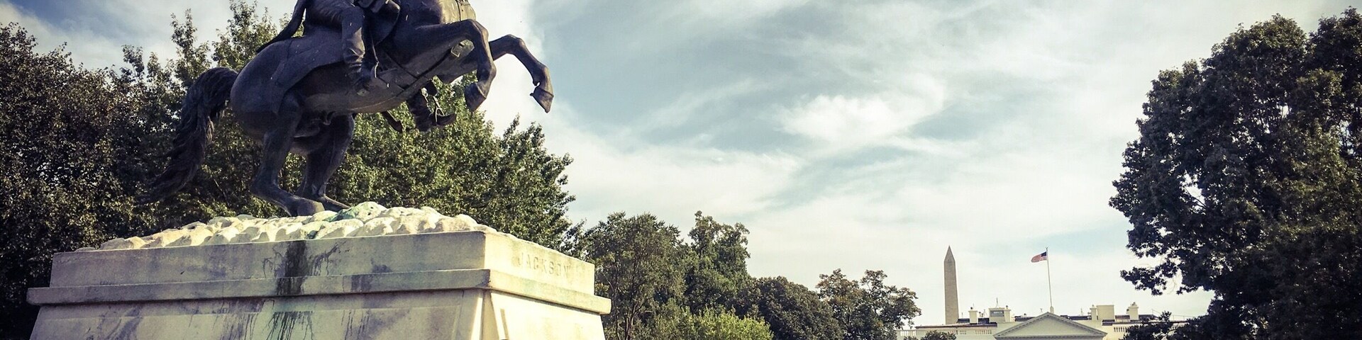 My daily stop on my run when I'm in town and the best view of the White House in my opinion. @lens4change