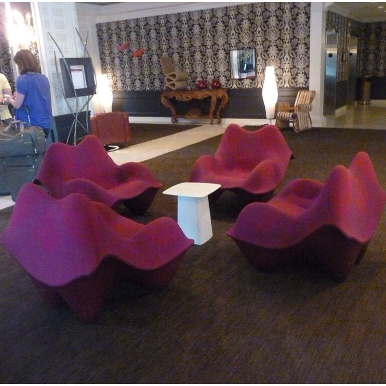 Lapidus design lobby