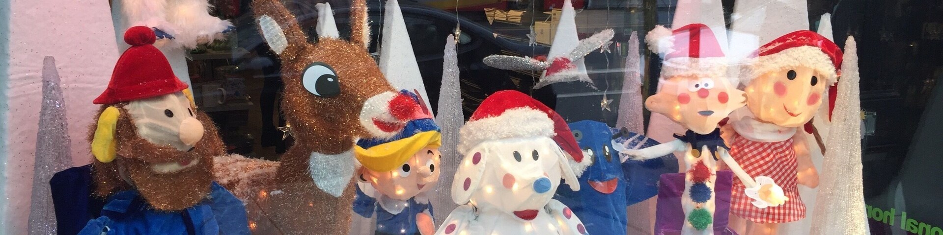 Winter window display🎄