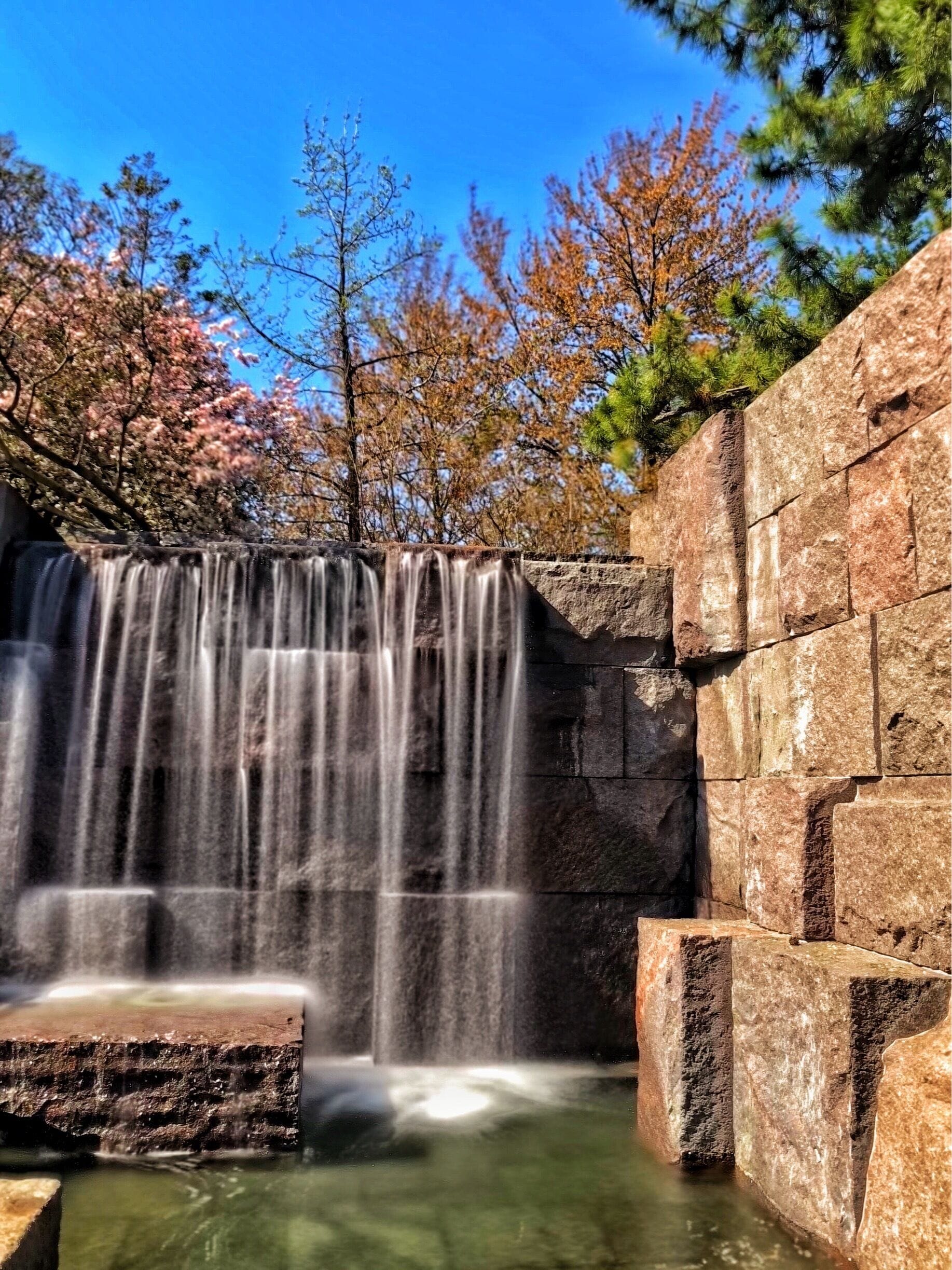 One of “four” rooms at the FDR Memorial representing one of FDR’s four terms in office. 
#details