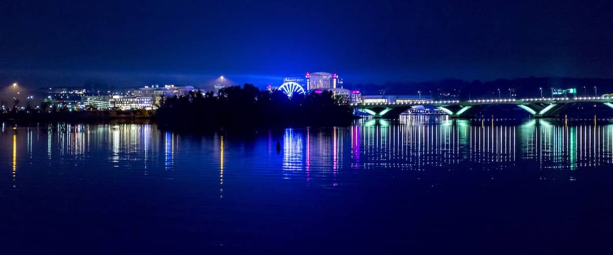 Another shot from the Potomac river. Cool night shots
#URBANJUNGLE