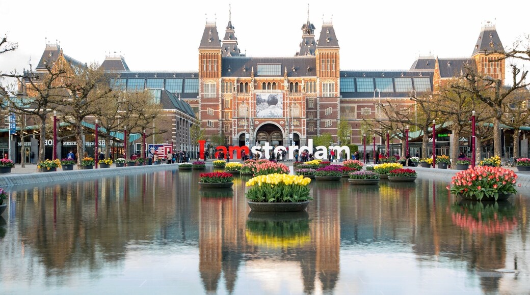 Such an amazing city so picturesque a must place to visit, but if you do my advice is to park out of the city and get a tram in as the parking cost €50 for the day. That's said though it is a must to go there loads to see & do.